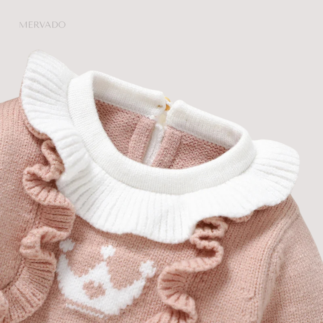 Babyromper met wafelpatroon – Roze jumpsuit met ruches en patchworkontwerp met kroon