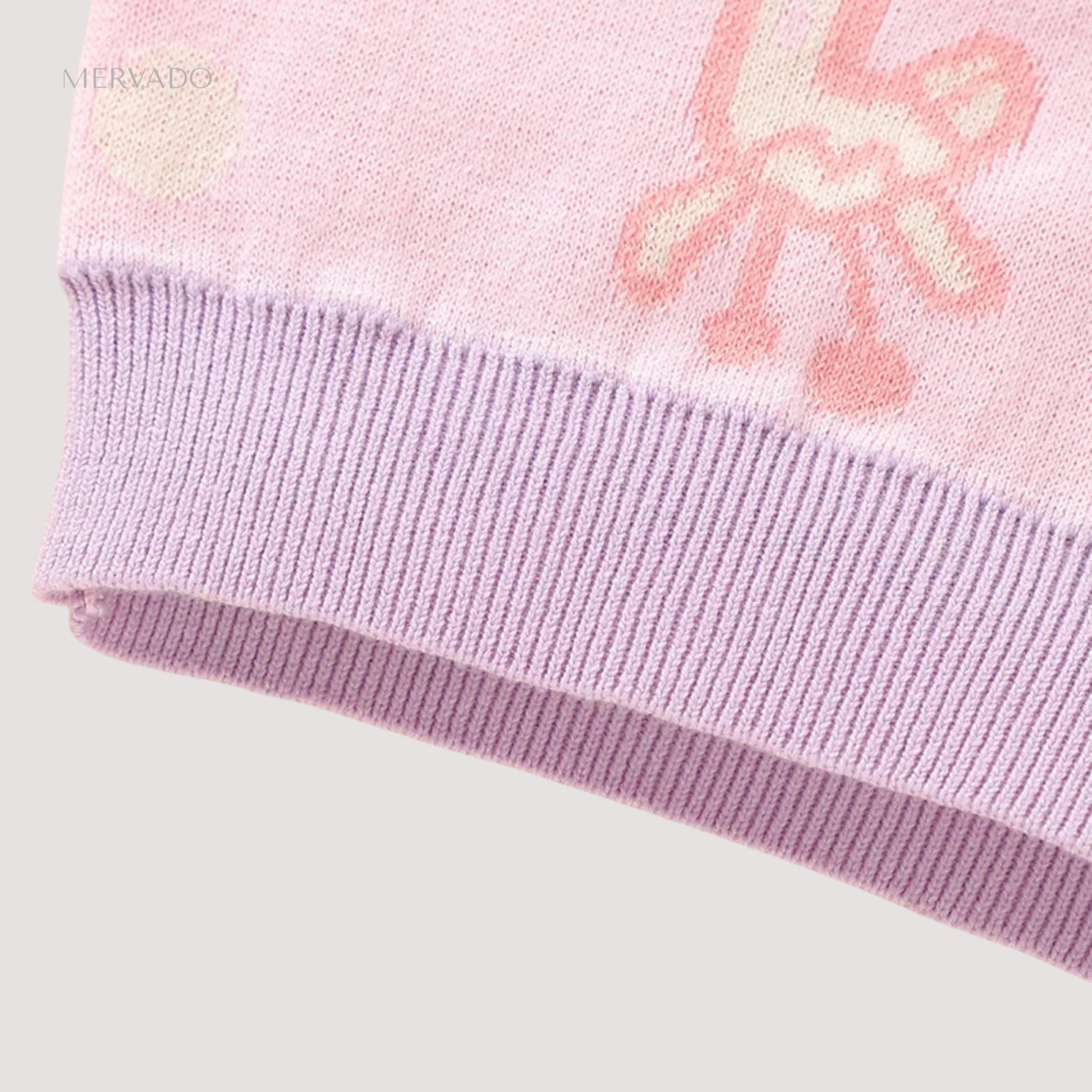 Zachte gebreide giraffentrui - warme en speelse babytrui