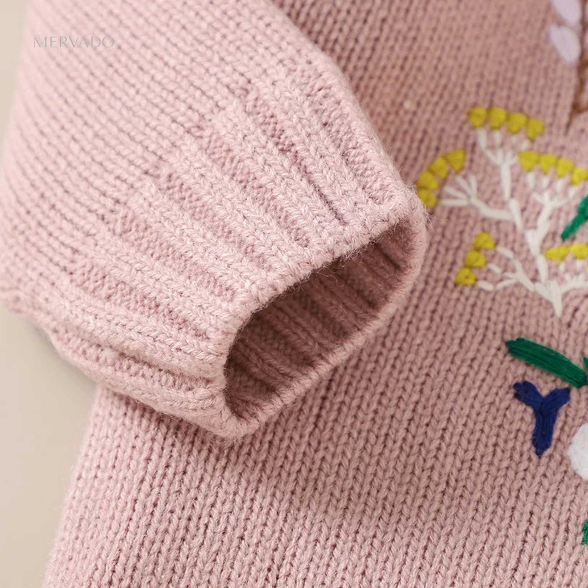 Schattige meisjestrui - Gezellige gebreide trui met geborduurde vogel